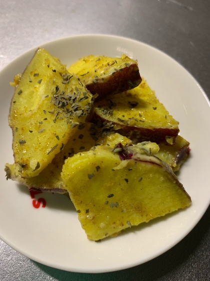 おかずになるよ！さつまいもサラダ♪マヨカレー味で！