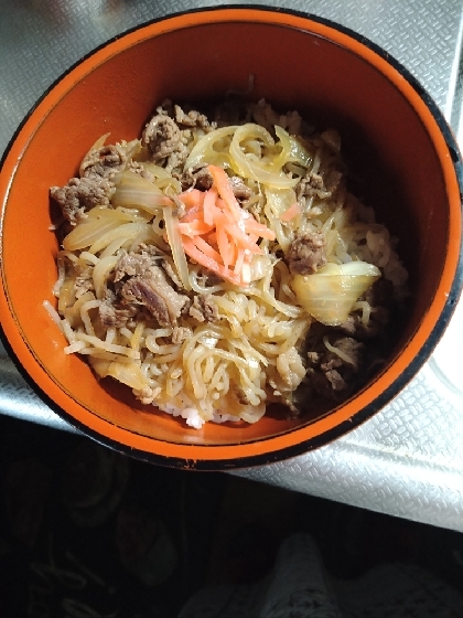 久しぶりに、牛丼を作りました。とても美味しかったです。