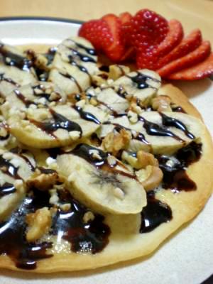 デザートピザ 王道のチョコバナナ ナッツ レシピ 作り方 By はちわれ413 楽天レシピ デザートピザ 王道のチョコバナナ ナッツ レシピ 作り方 By はちわれ413 楽天レシピ