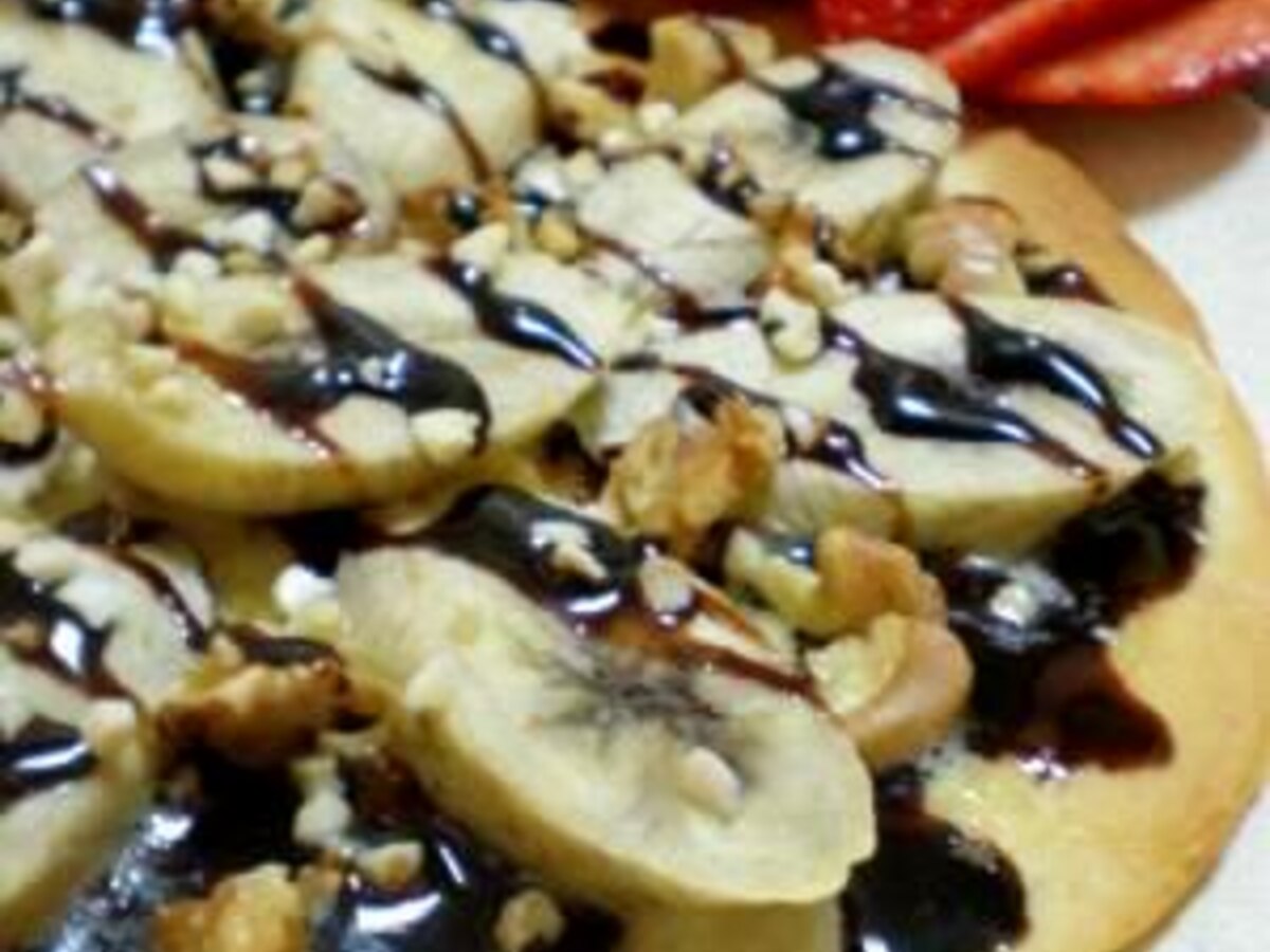 デザートピザ 王道のチョコバナナ ナッツ レシピ 作り方 By はちわれ413 楽天レシピ デザートピザ 王道のチョコバナナ ナッツ レシピ 作り方 By はちわれ413 楽天レシピ
