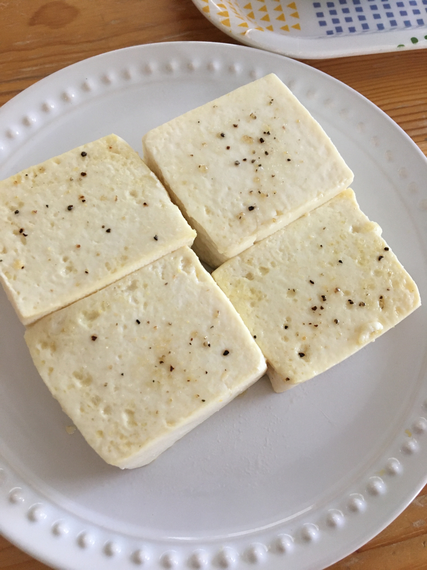 低カロリーおつまみに！簡単豆腐のオリーブオイル焼き