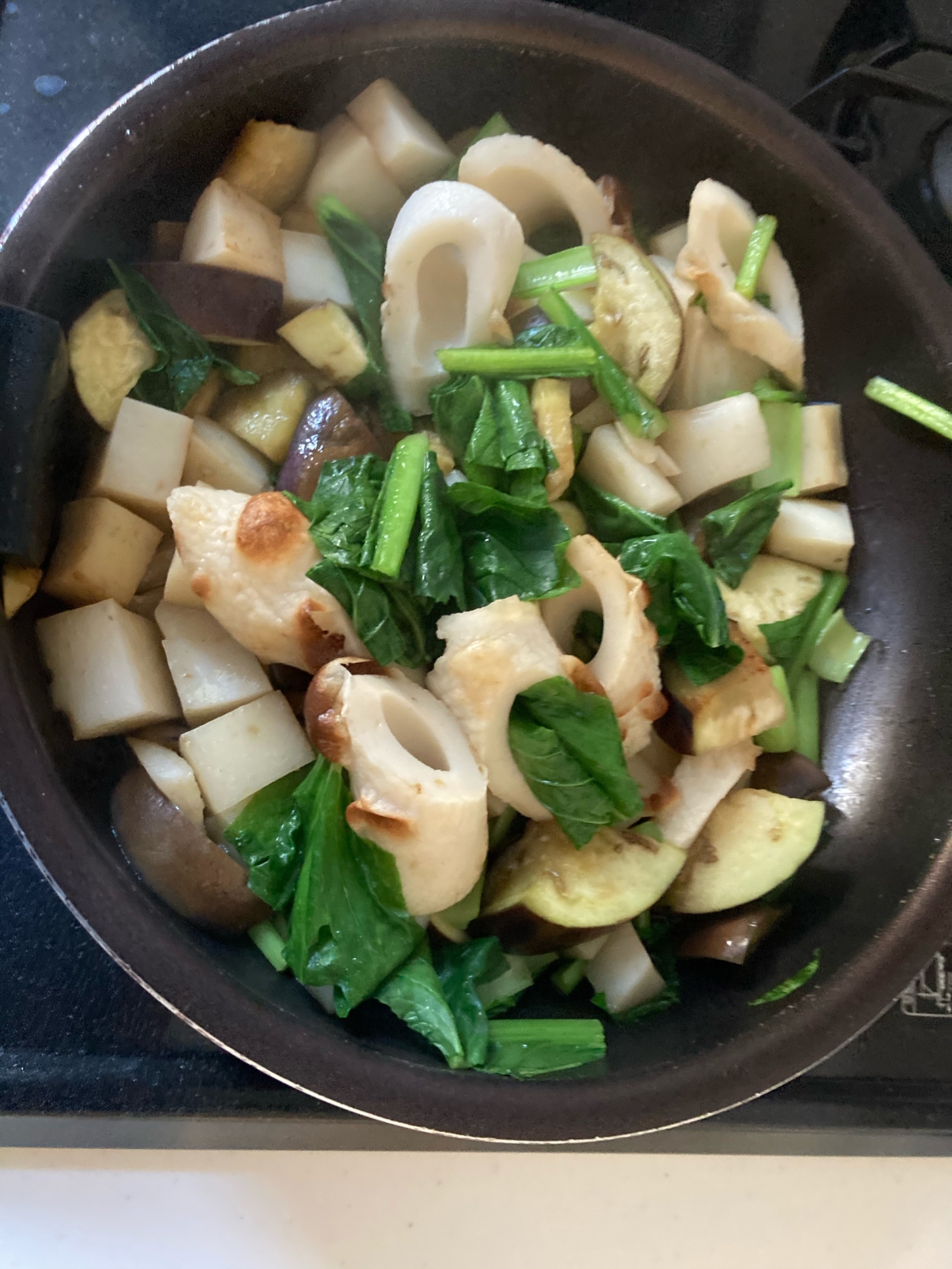 小松菜となすとちくわ煮物