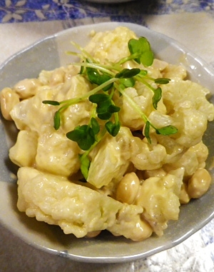 大豆カリフラワーのマヨ辛子サラダ