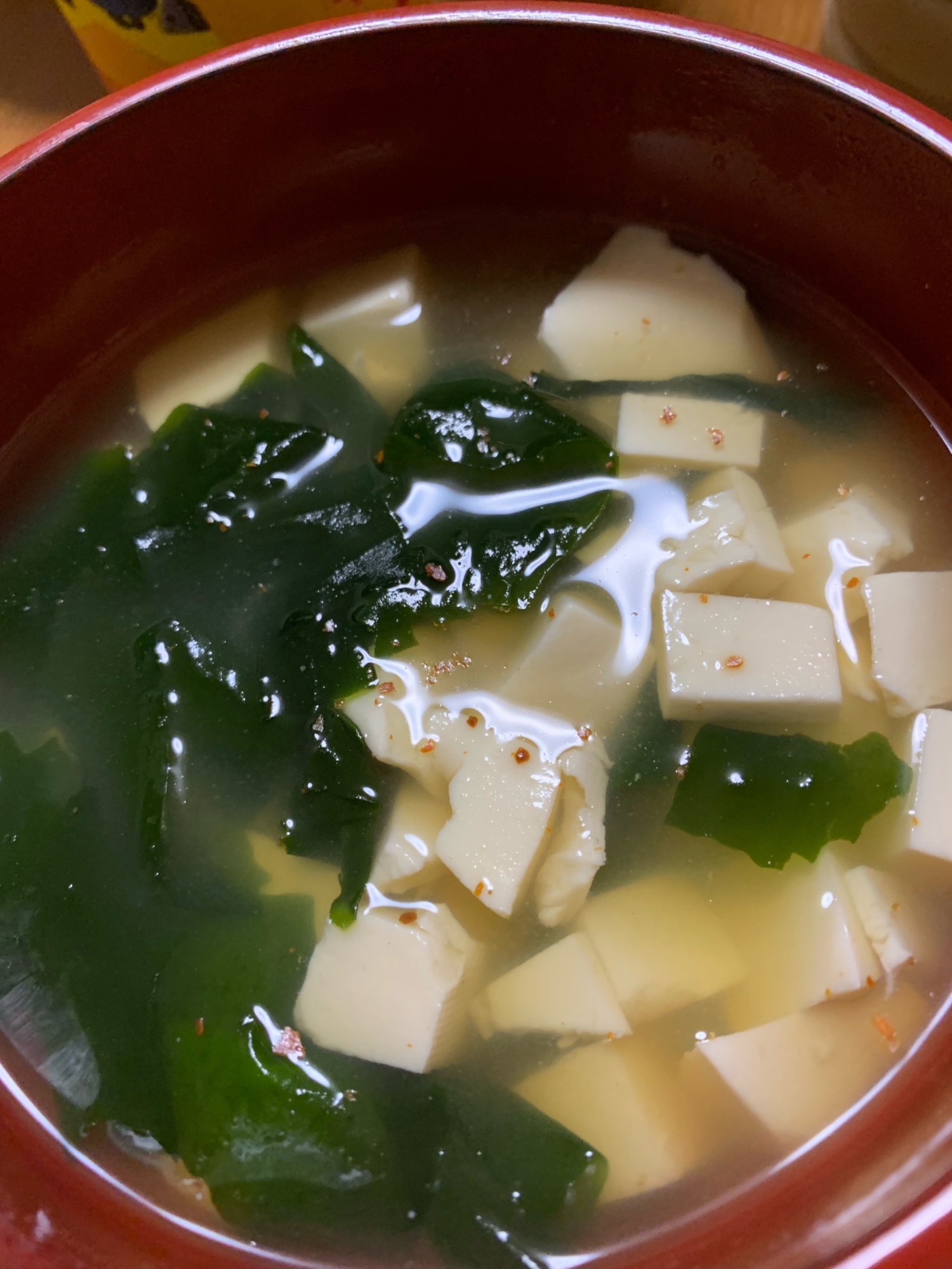 あったか〜い昔ながらの豆腐とわかめの味噌汁♪