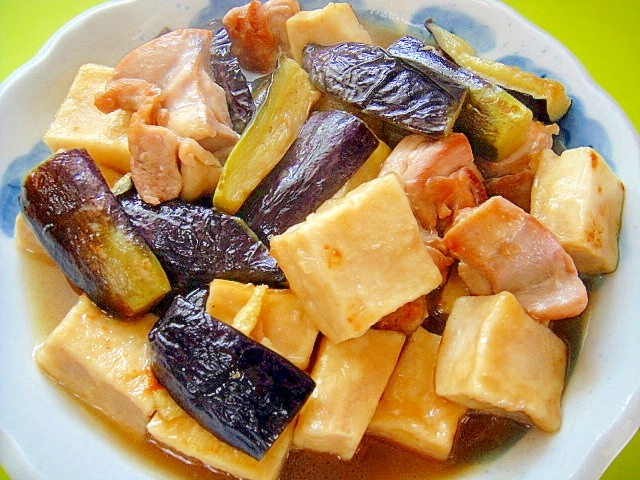 高野豆腐と茄子鶏肉の煮物