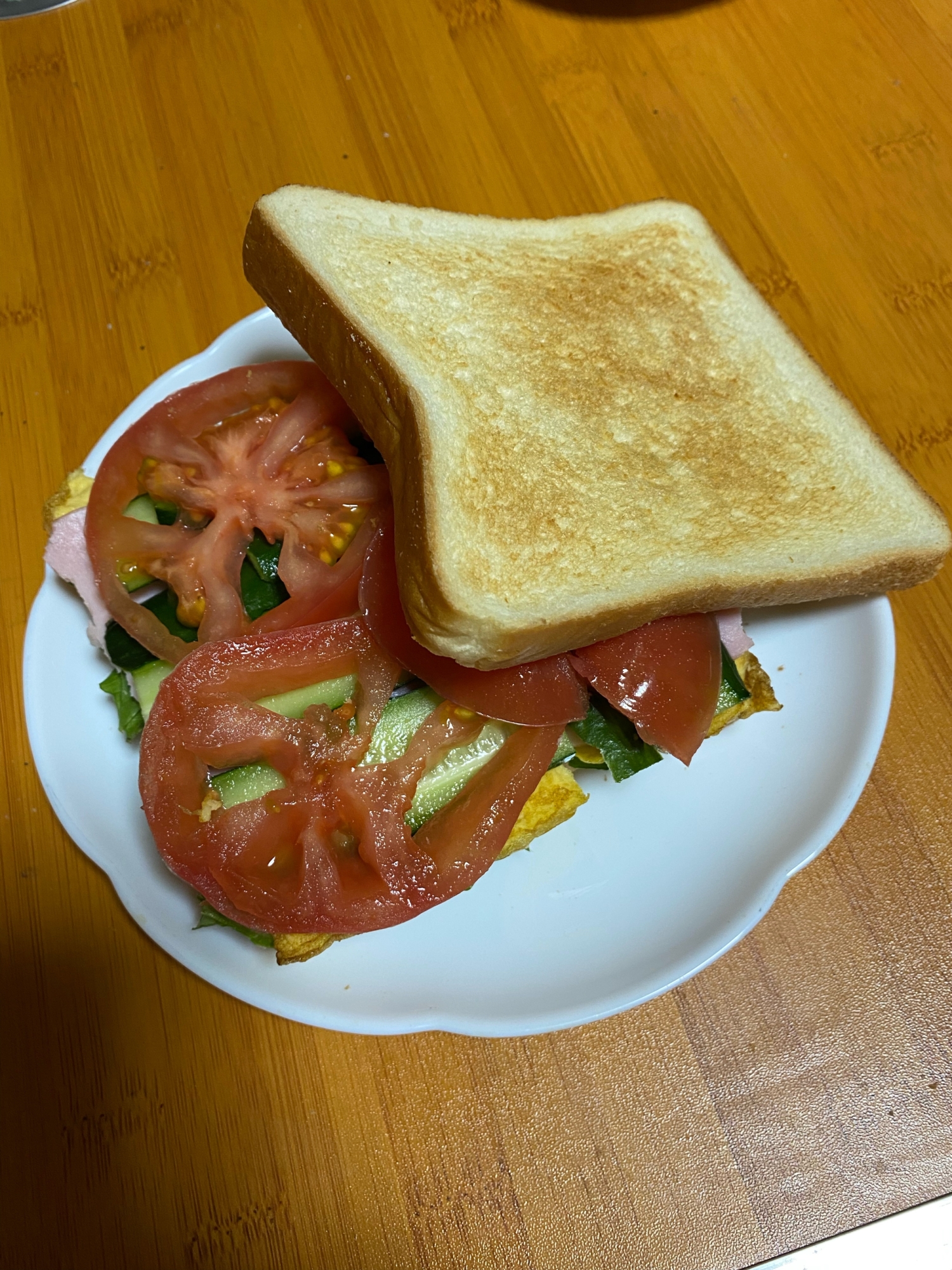 野菜たっぷりホットサンド