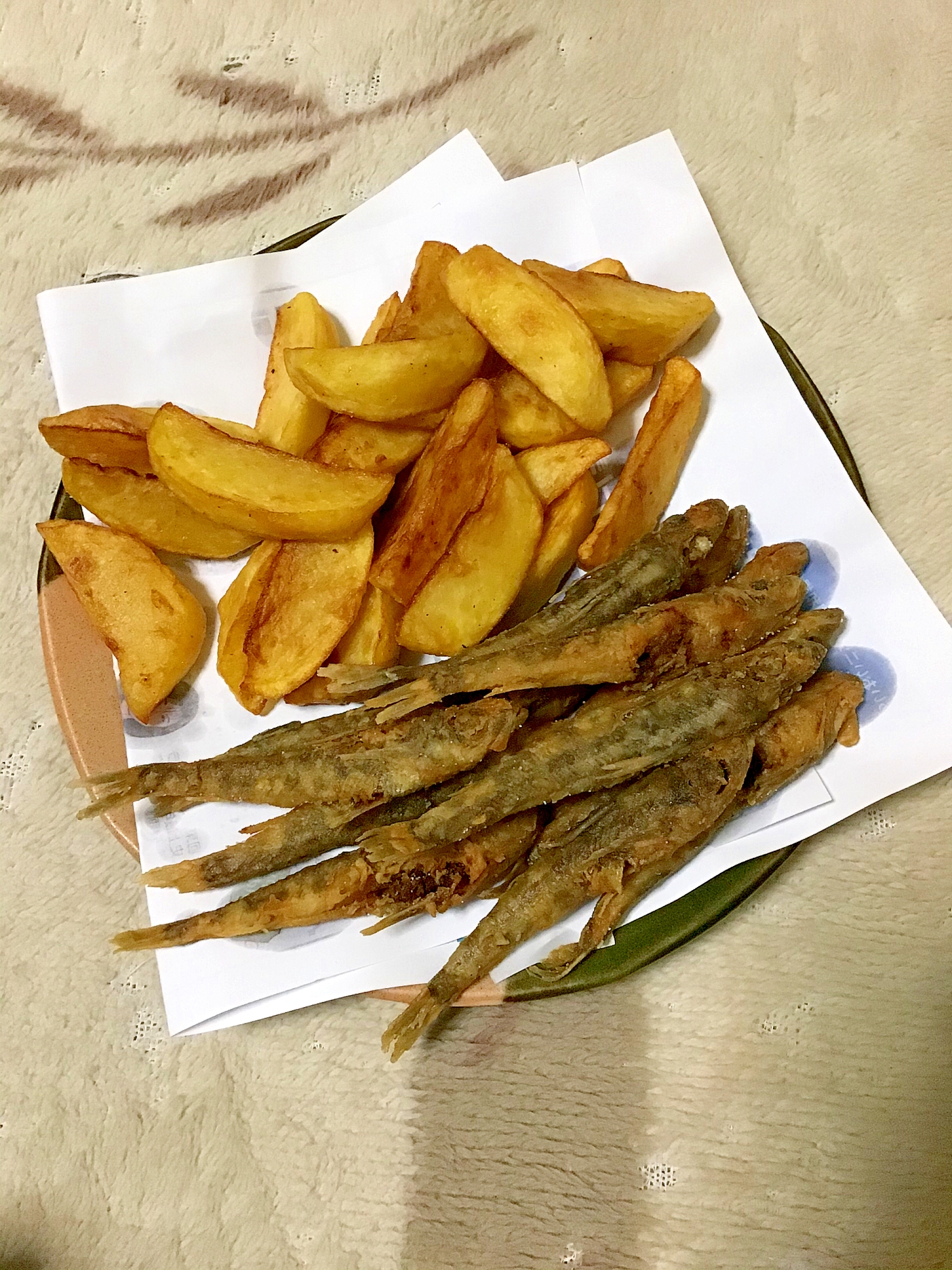 メヒカリ竜田揚げとフライドポテトの盛合わせ レシピ 作り方 By とりあえず乾杯 楽天レシピ