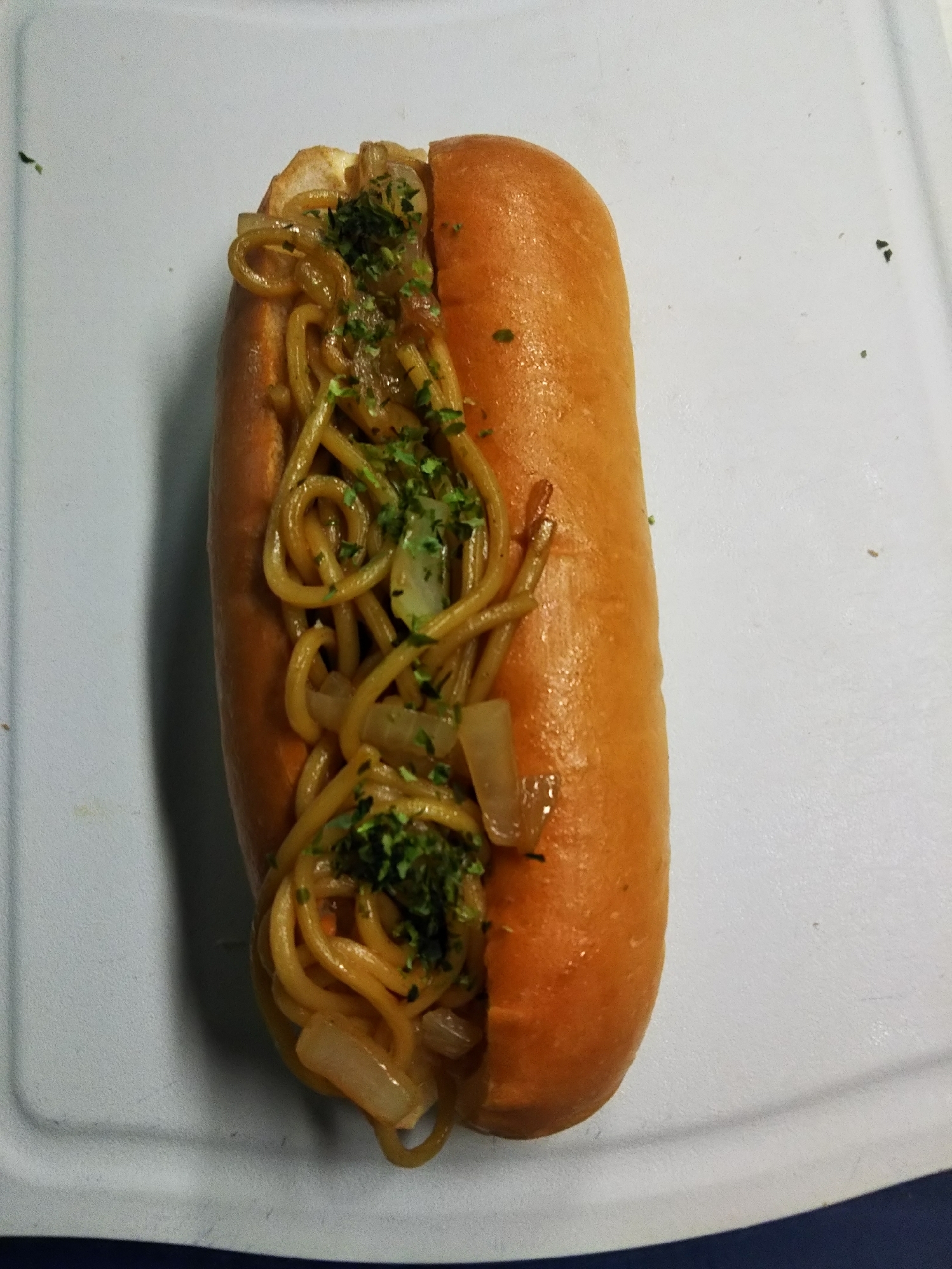 焼きそばのホットドッグロールパン