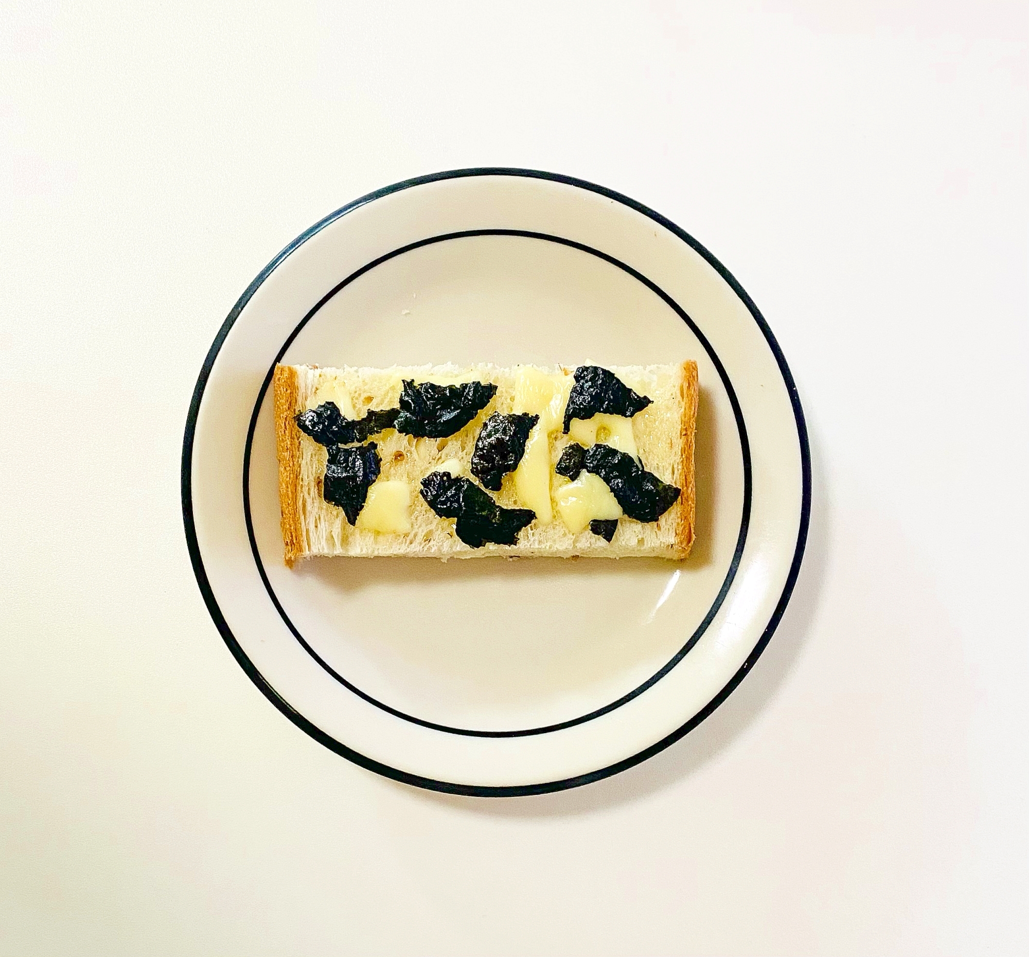 海苔とチーズの簡単トースト