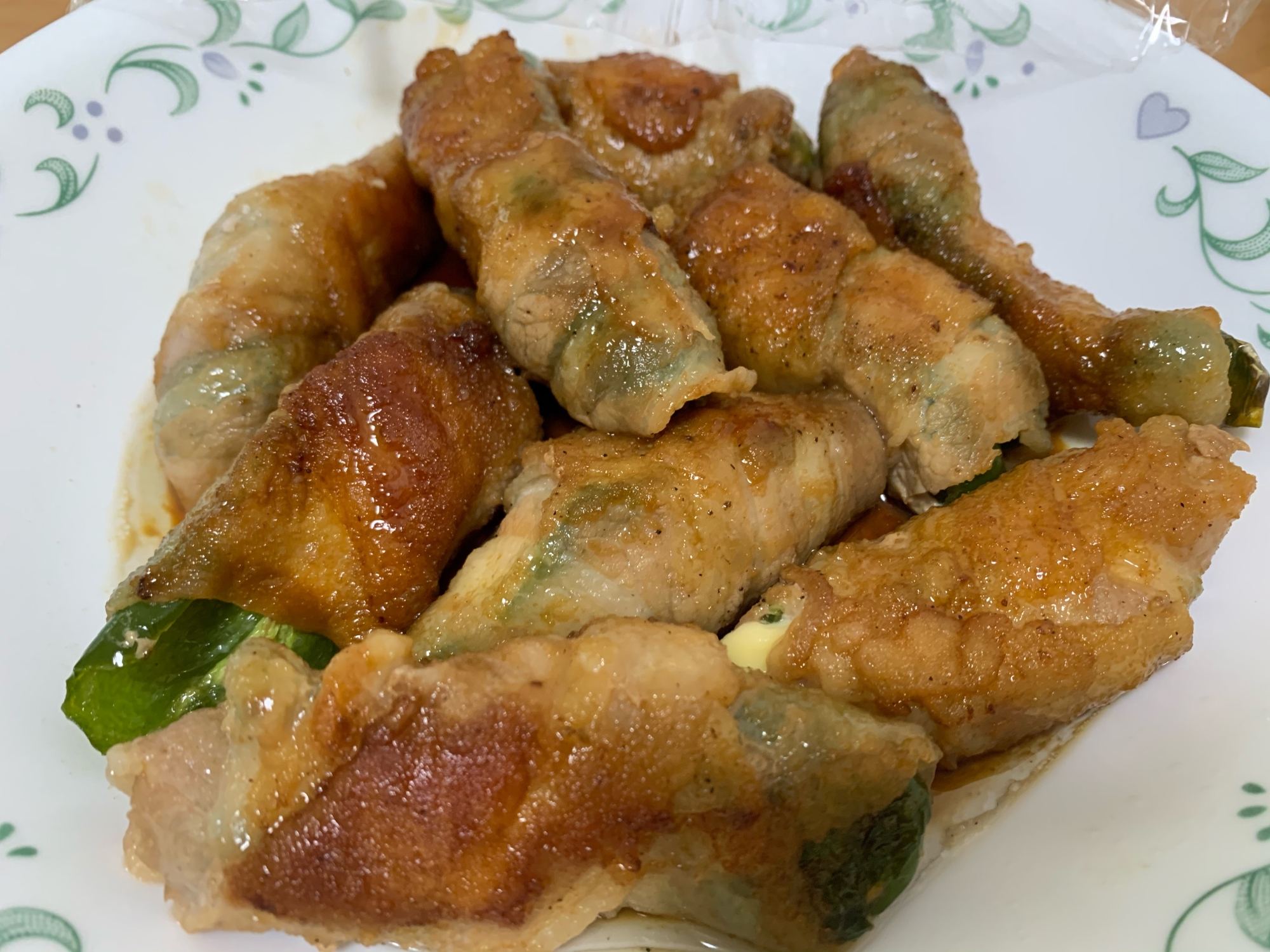 みんな大好き ピーマンとチーズの豚バラ肉巻き レシピ 作り方 By Yopipi 楽天レシピ