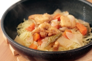 フライパンごとガッツリ！酢鶏麺