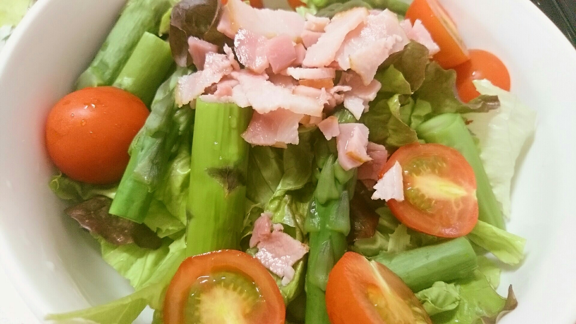 アスパラとベーコンのサラダ