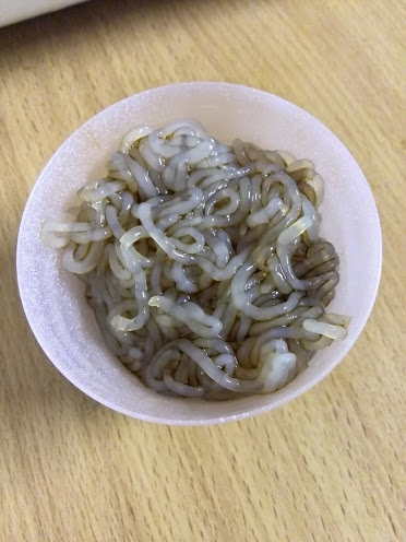 葛切り風　バルサミコこんにゃく