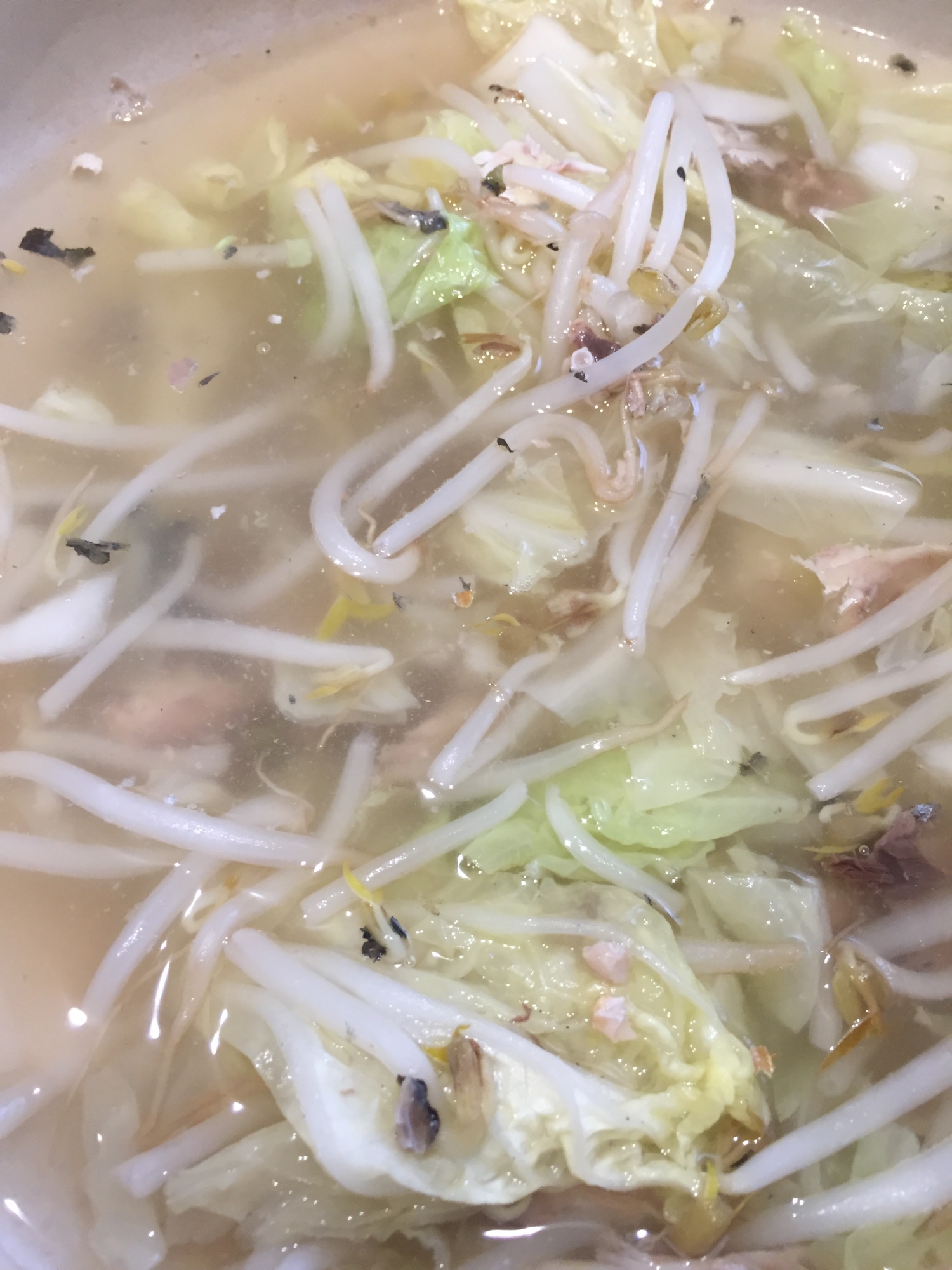 キャベツともやしと鰯の水煮缶の汁でスープ レシピ 作り方 By のこ311 楽天レシピ