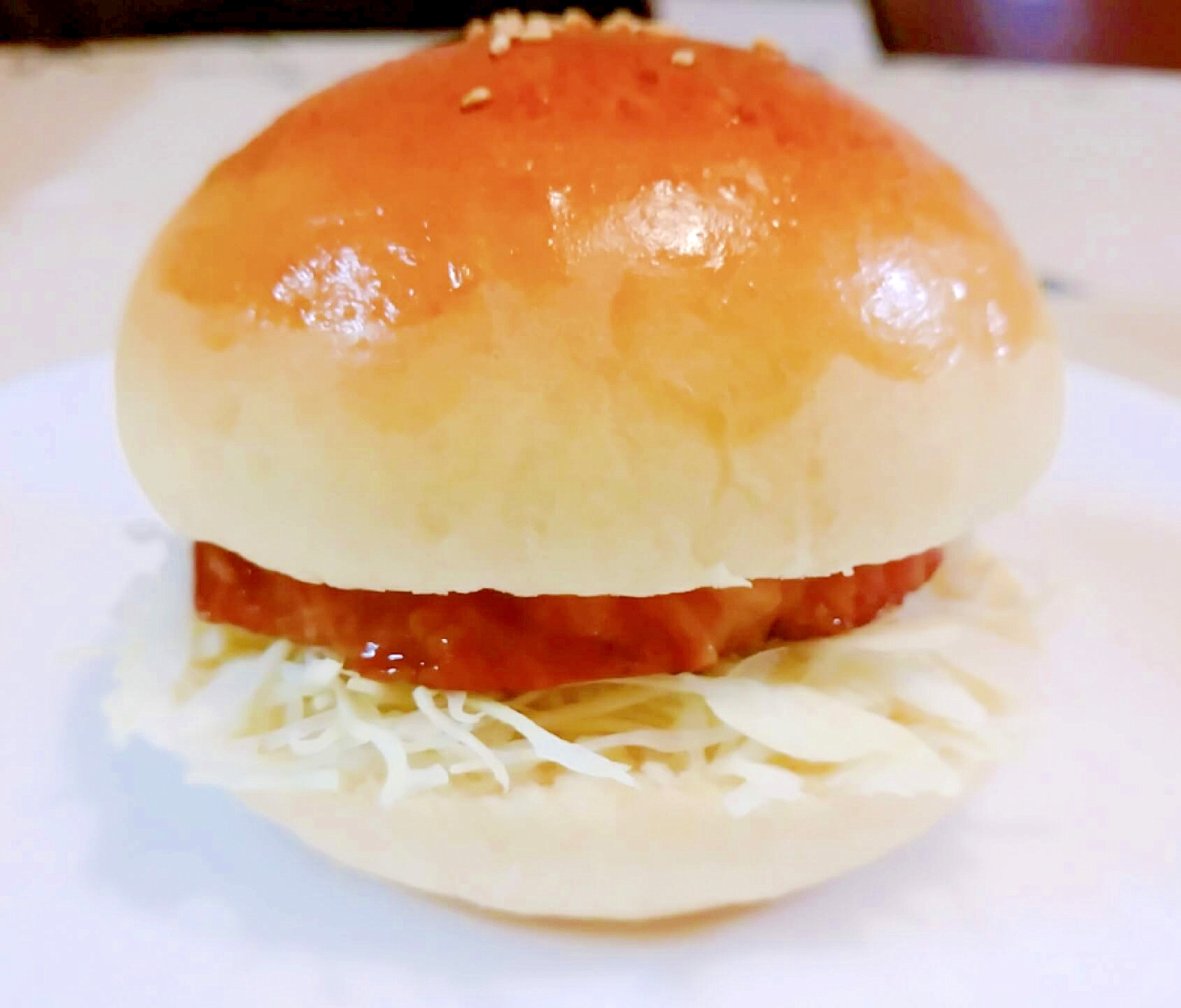 厚切りハムのハンバーガー