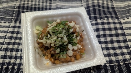 揚げ玉とネギの納豆