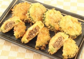 ゴーヤーのうま辛肉味噌詰めフライ