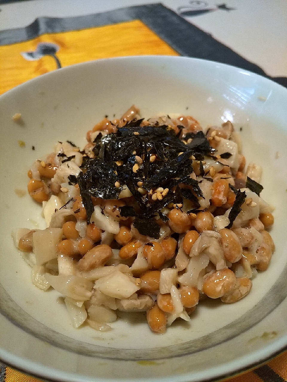 柚子胡椒と味海苔で食べる♪エリンギ納豆