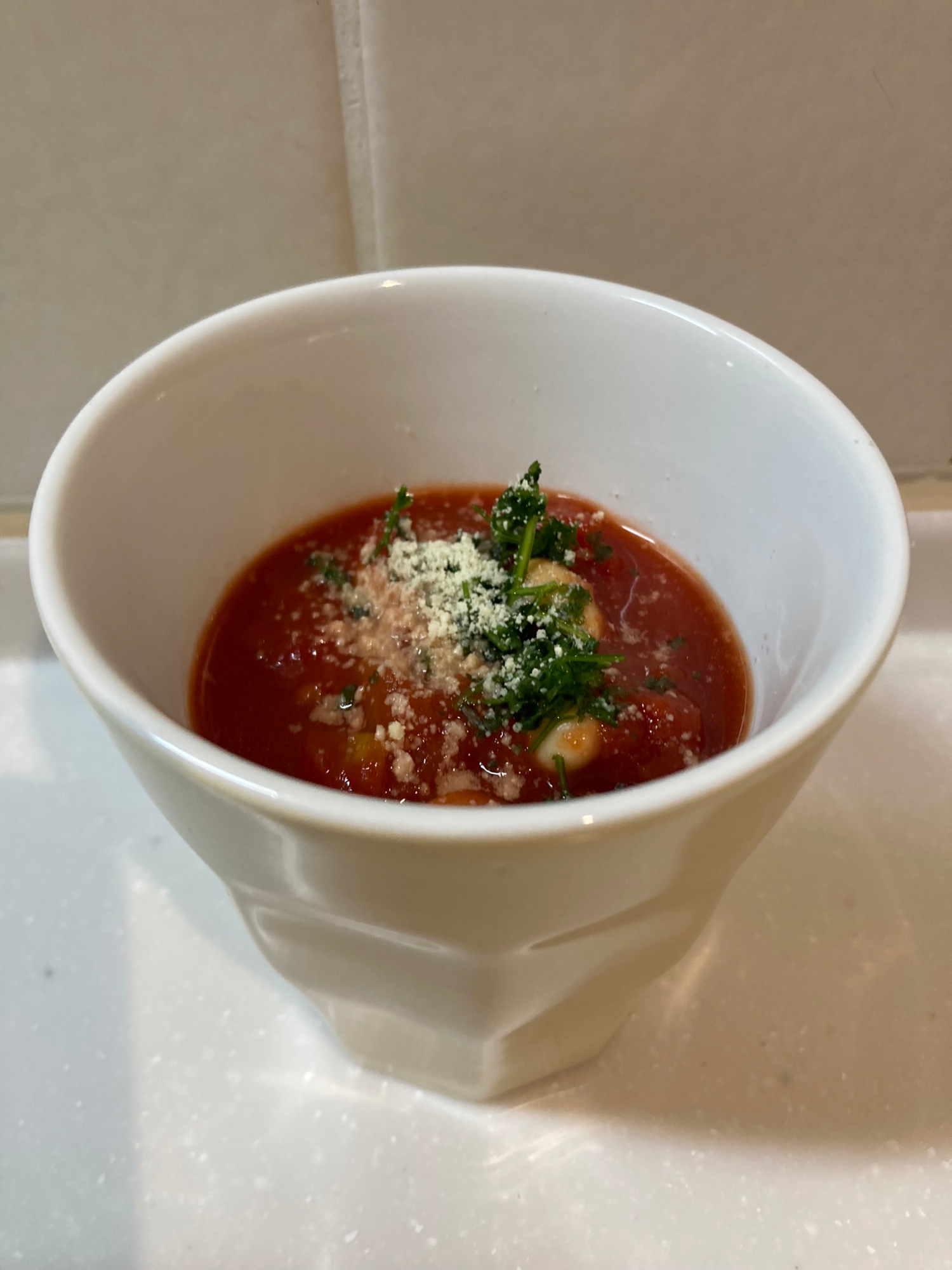 簡単　カットトマトと大豆の食べるスープ