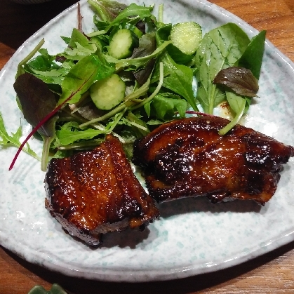 焼き肉のタレに漬けておいて焼くだけ☆スペアリブ焼き