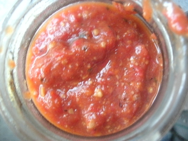 トマトのバジルソース