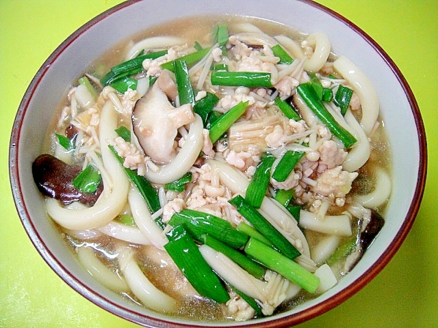 鶏そぼろとキノコのあんかけうどん