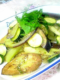 簡単にもう1品 なすとズッキーニのレンジ蒸し レシピ 作り方 By やなママ 楽天レシピ 簡単にもう1品 なすとズッキーニのレンジ蒸し レシピ 作り方 By やなママ 楽天レシピ