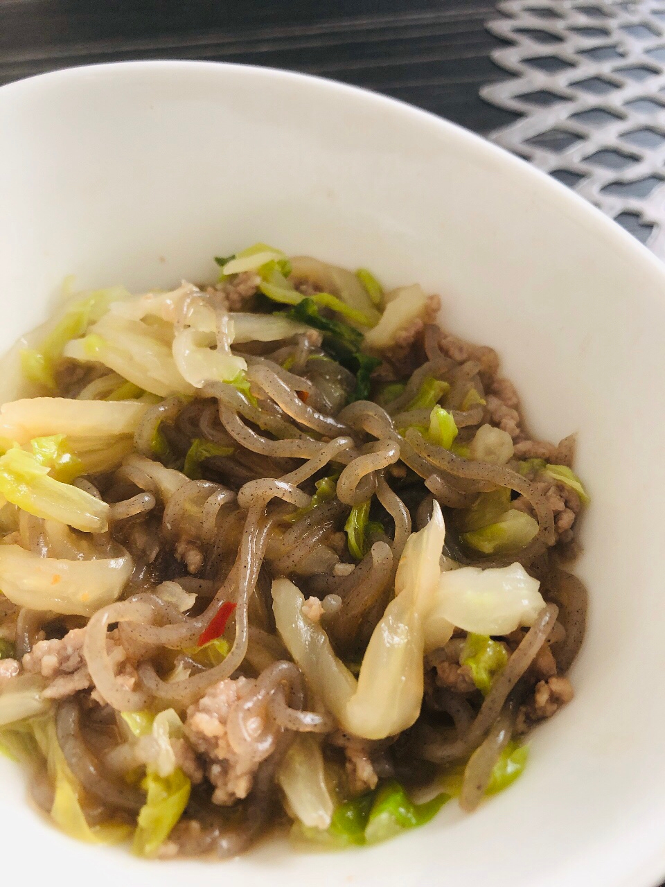 白菜たっぷり☆糸こんにゃくでチャプチェ風