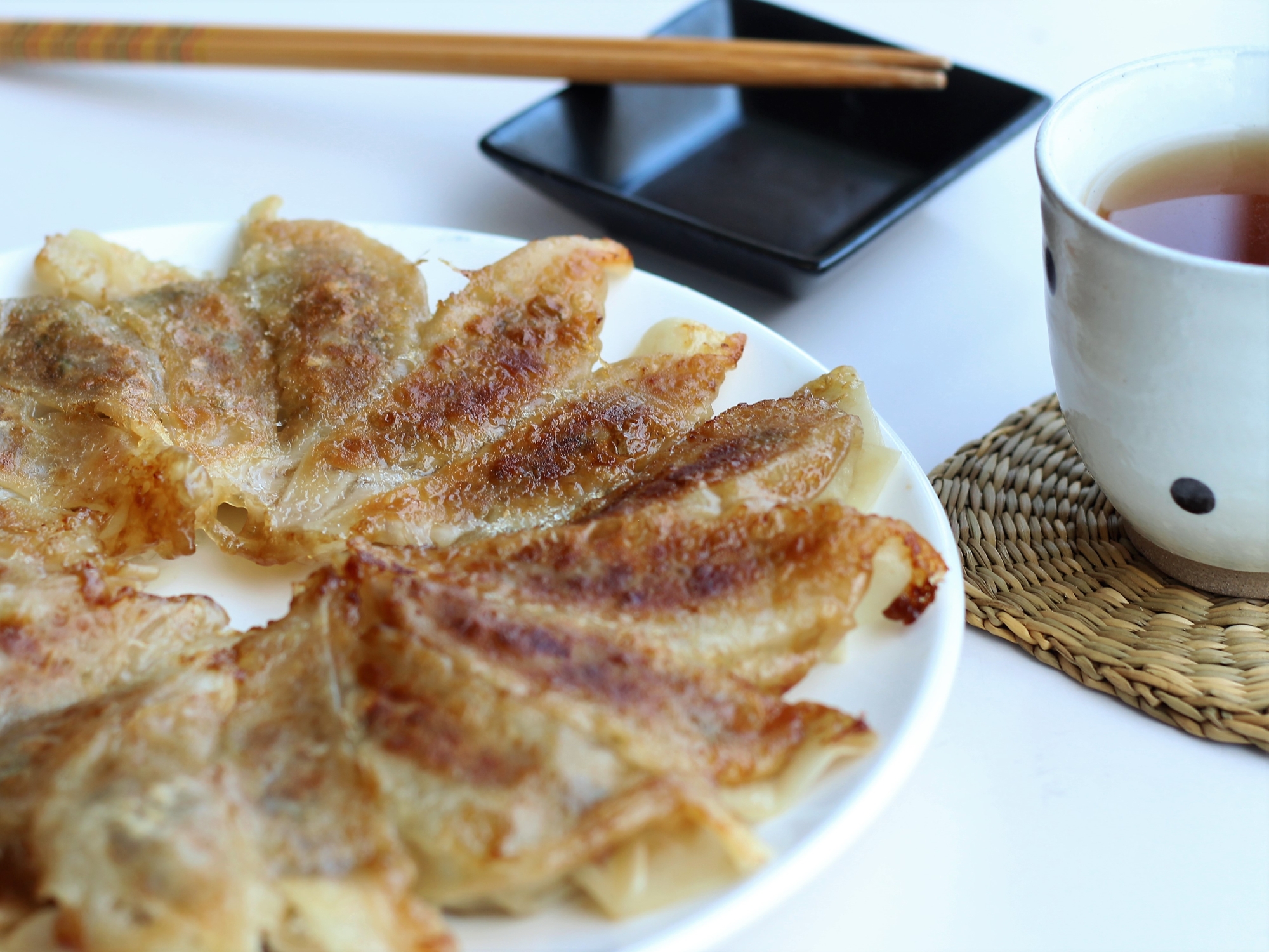 黒しょうが入りネギとしいたけ餃子