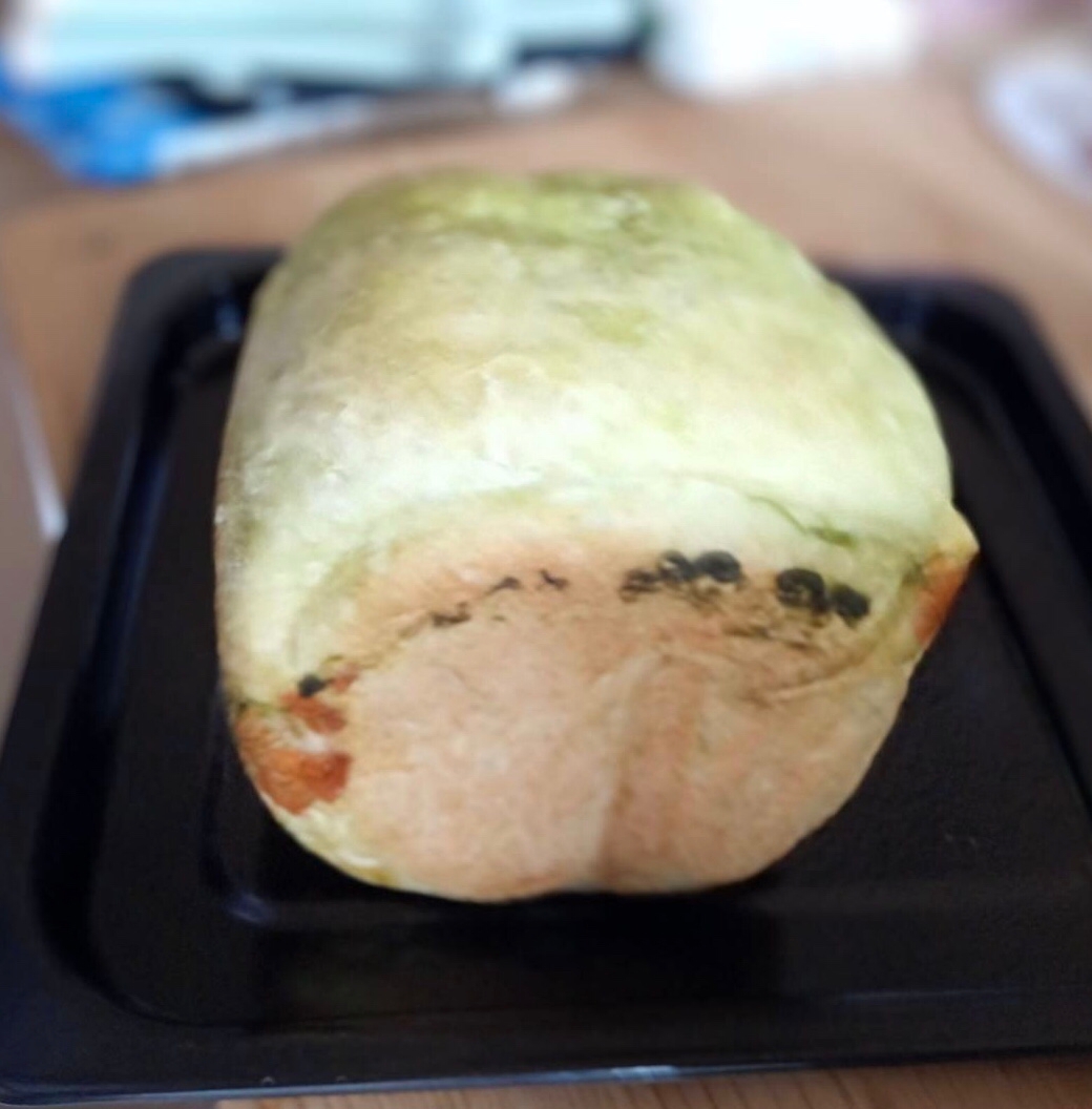 ほうれん草チーズ入り食パン♪