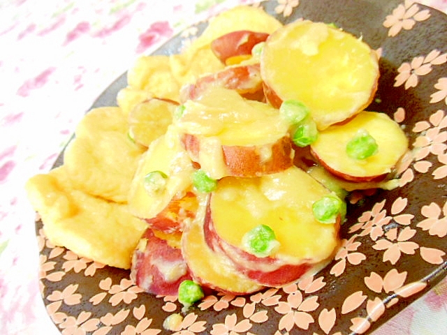 白味噌仕立て❤薩摩芋と油揚げの炊いたん❤