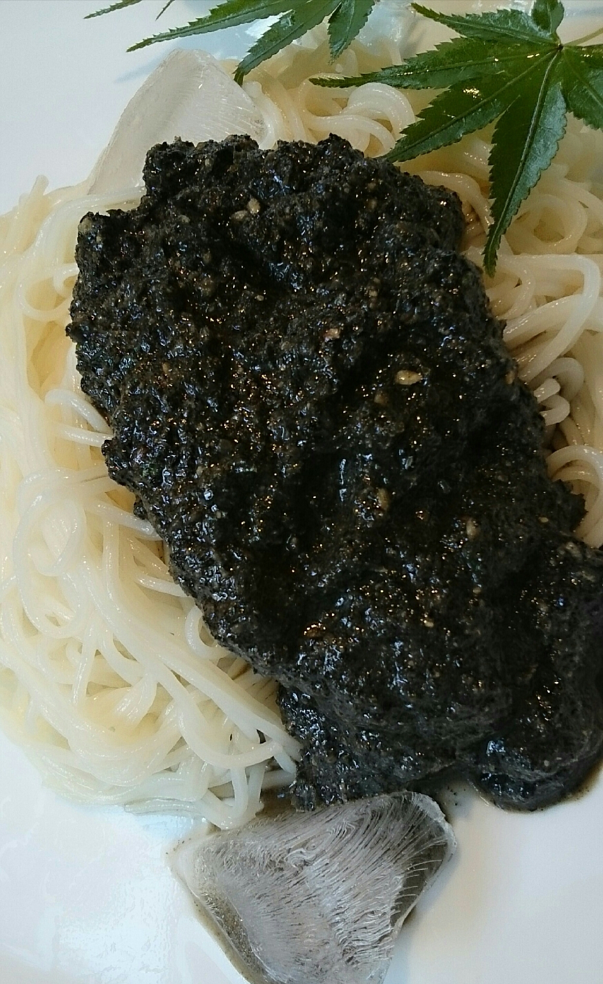 黒そうめん