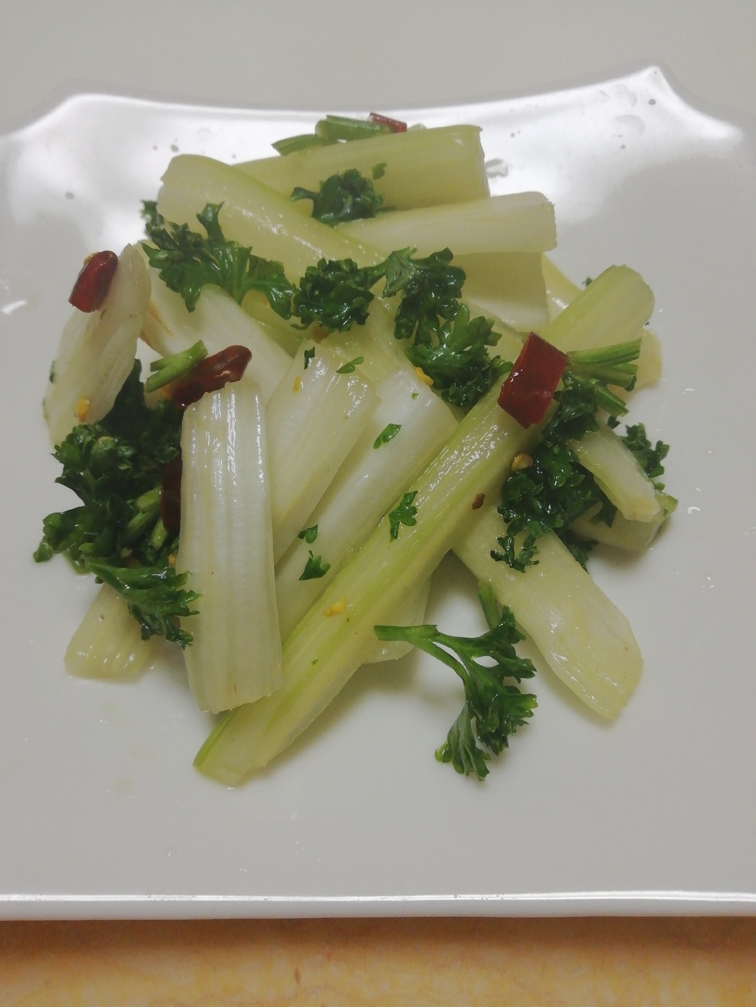 セロリパセリ 4b1de43204c36e7c292b16ca439c16