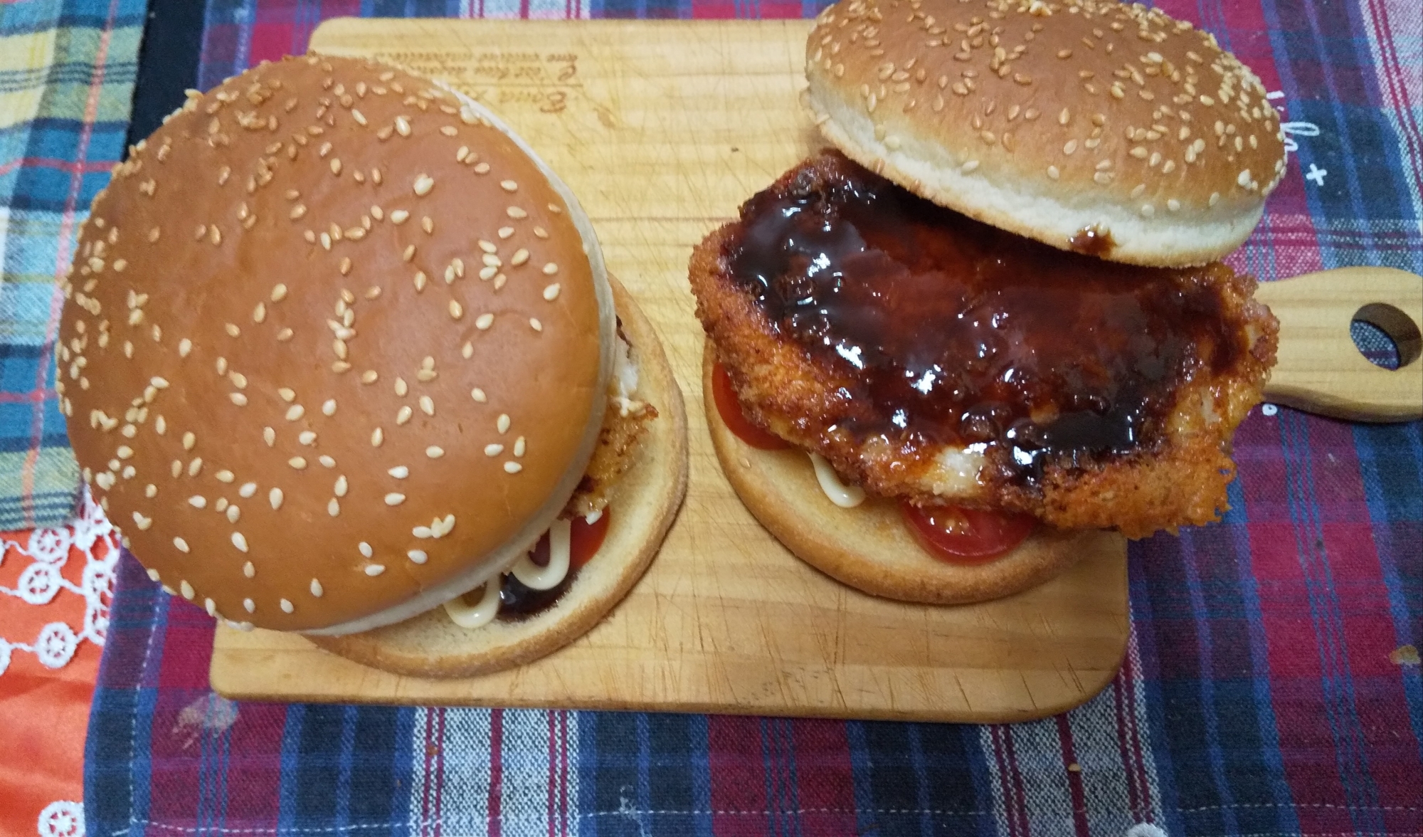 チキンチーズカツバーガー