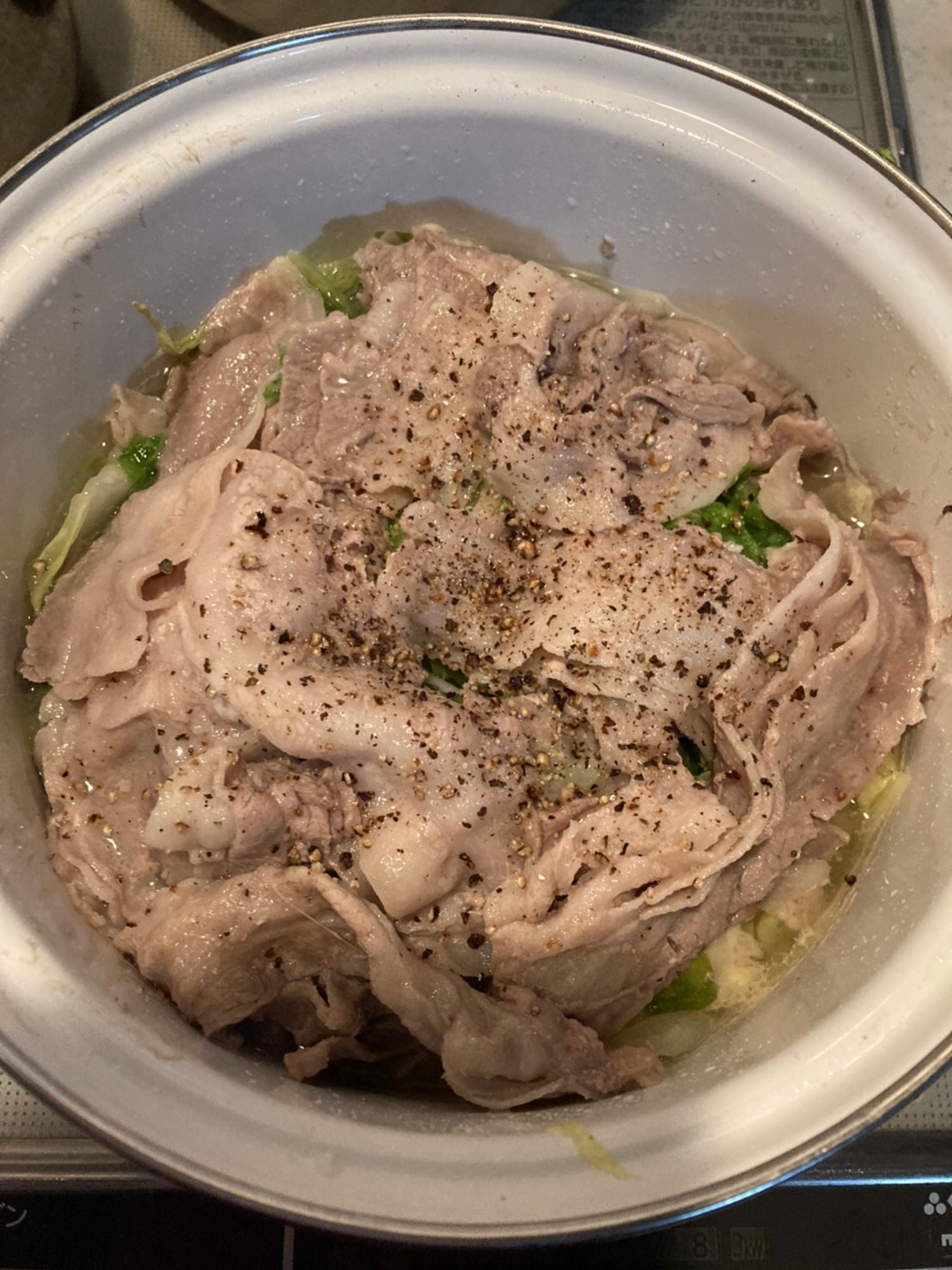 豚バラと白菜のシンプル鍋