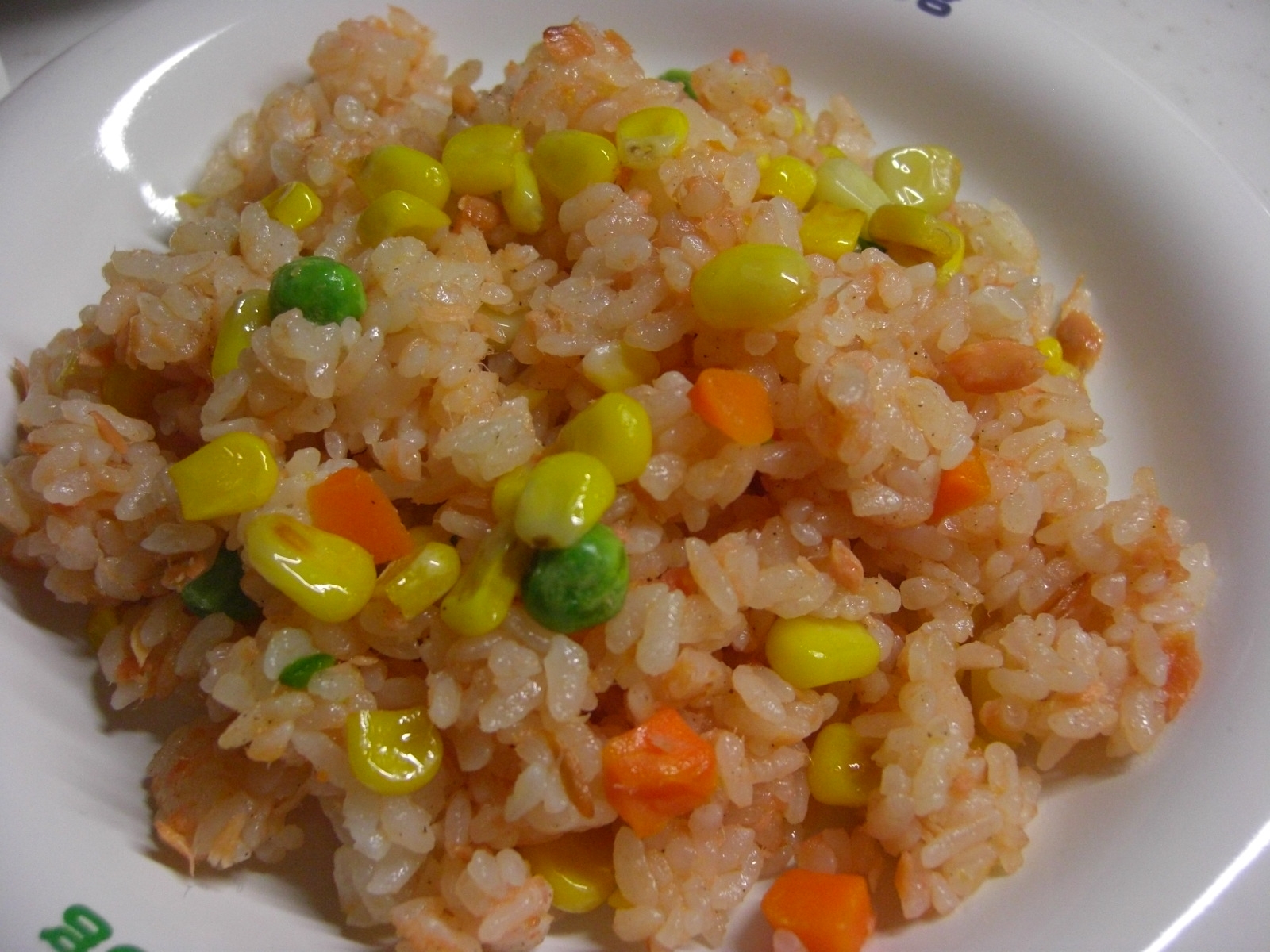 包丁まな板いらないよ~鮭ベジ炒飯★★