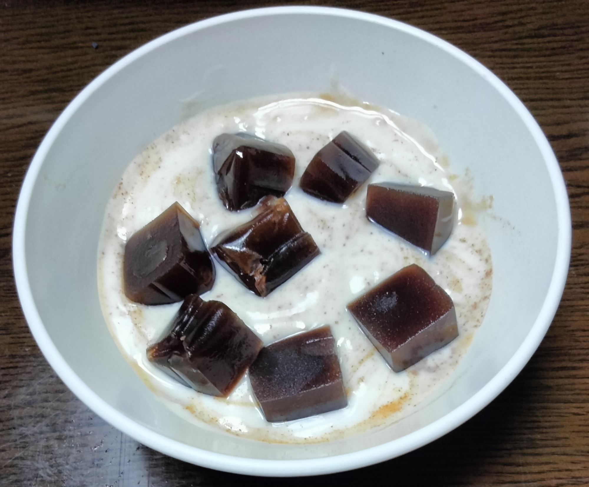 今日のヨーグルト♡八ツ橋風、ようかんのせて