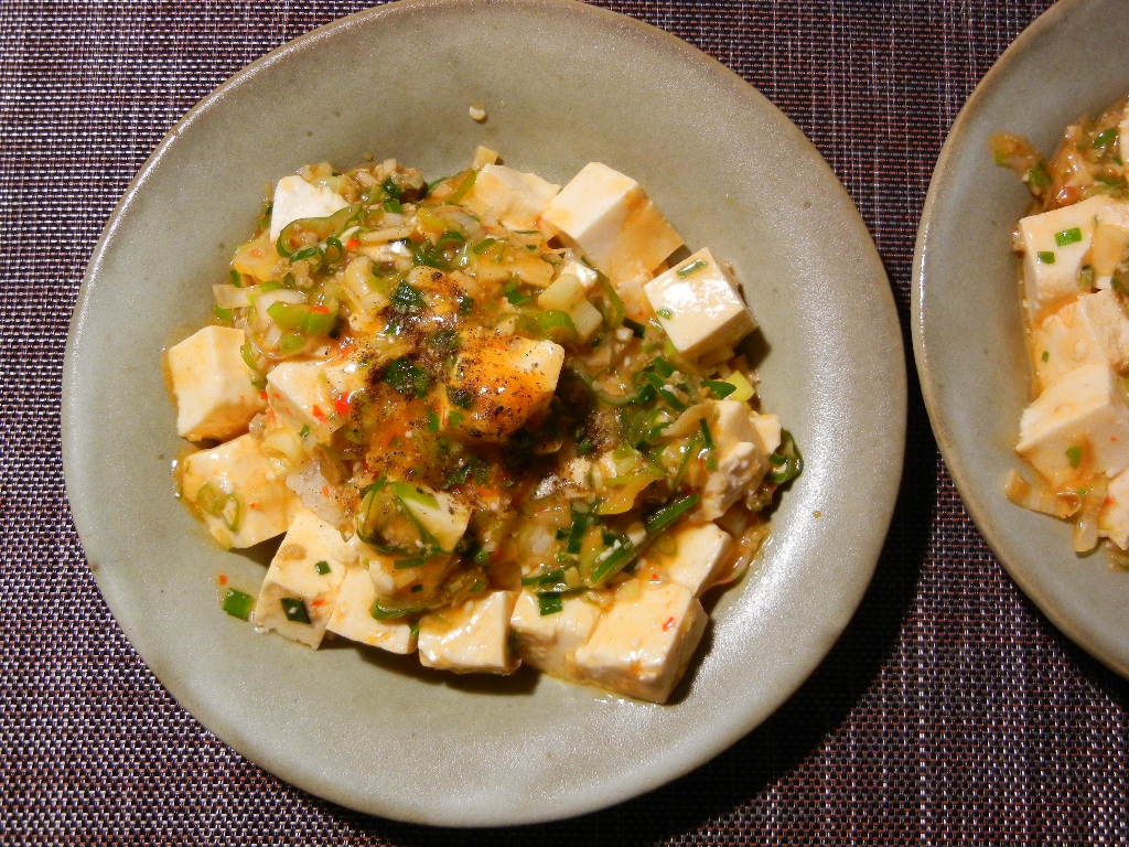 ニラ麻婆豆腐丼