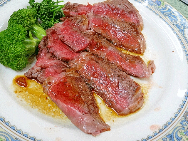 焼き方 3つのコツ レア ステーキ レシピ 作り方 By Startrek 楽天レシピ