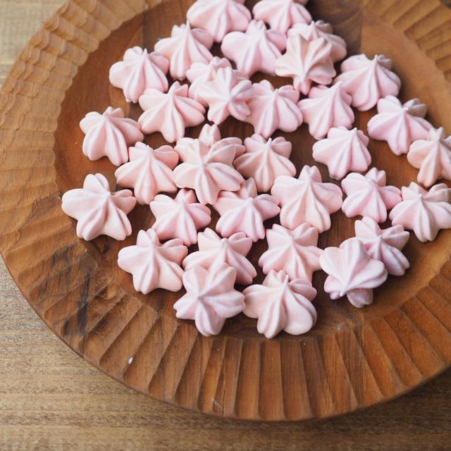 プロフーズ 桜のメレンゲクッキー