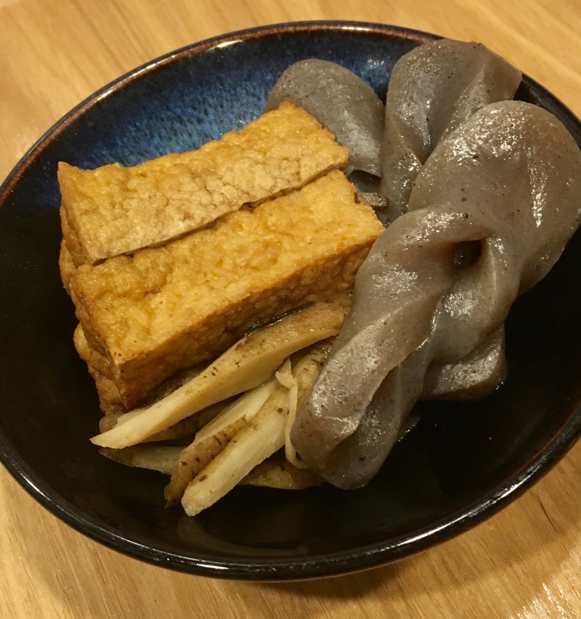 ねじり蒟蒻・ささがき牛蒡・厚揚げの煮物♪