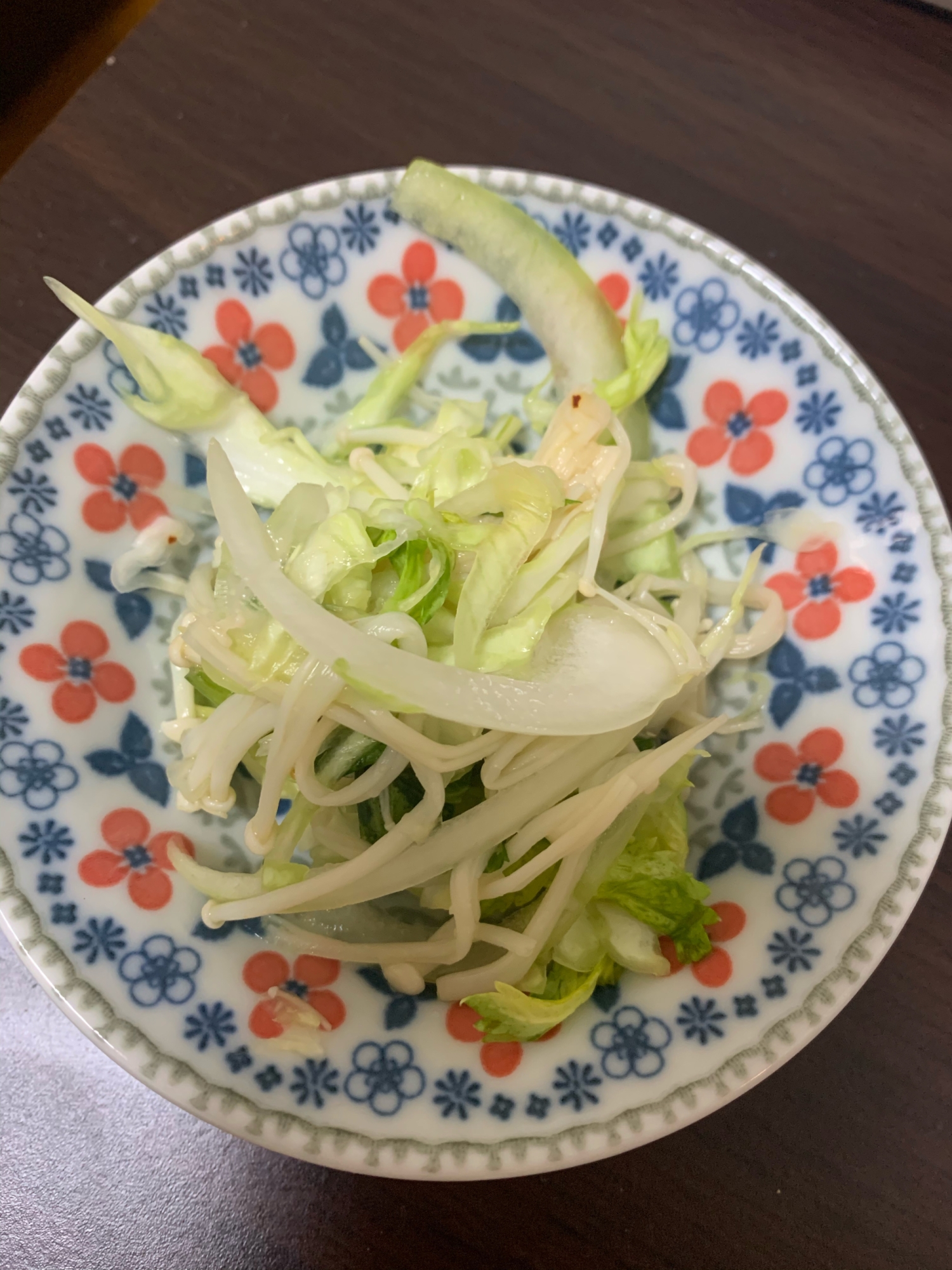 めちゃうま！野菜モリモリタイ風サラダ