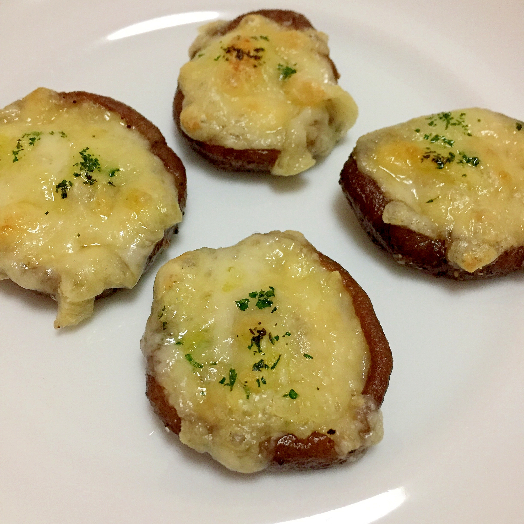 お弁当のおかず 椎茸のチーズのせ焼き ♪