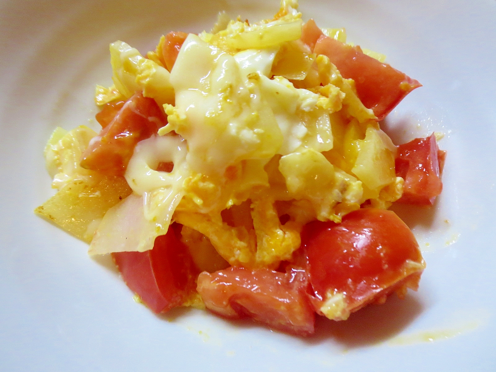 トマトとポテトの卵チーズ焼き