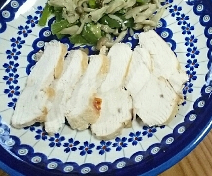 塩麹が少なかったのか、ちょっとパサついてしまいました。
でも簡単に作れるのに、ご馳走感がでて助かりますので、また作ります～。