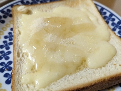 黒蜜とダブルチーズのトースト