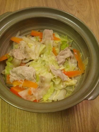 土鍋で簡単！にんにくポン酢で食べるタジン鍋