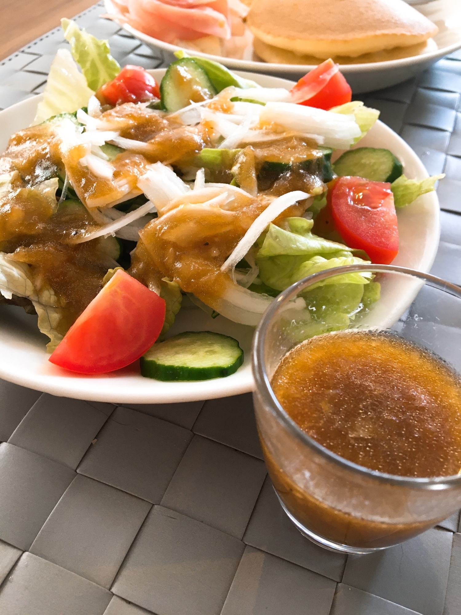 ポン酢で簡単!新玉ねぎのすりおろしドレッシング