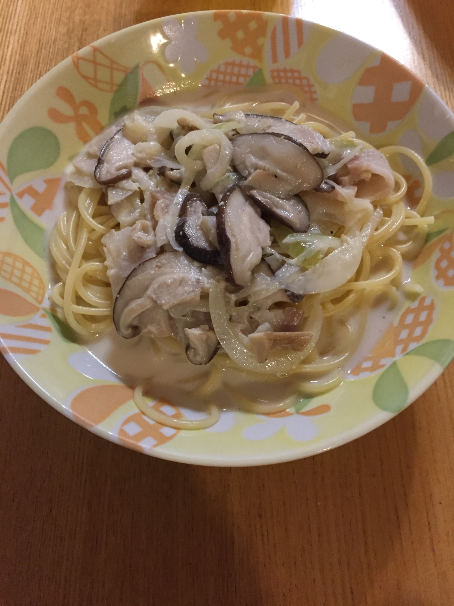 ベーコンクリームパスタ