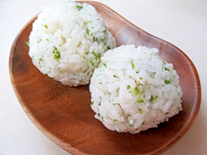 青のりとコーンマヨのおにぎり レシピ 作り方 By ぶるぶるらぶ 楽天レシピ